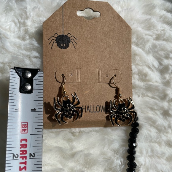 Halloween Spider Web Necklace and Earring Set 🖤 - Picture 7 of 7